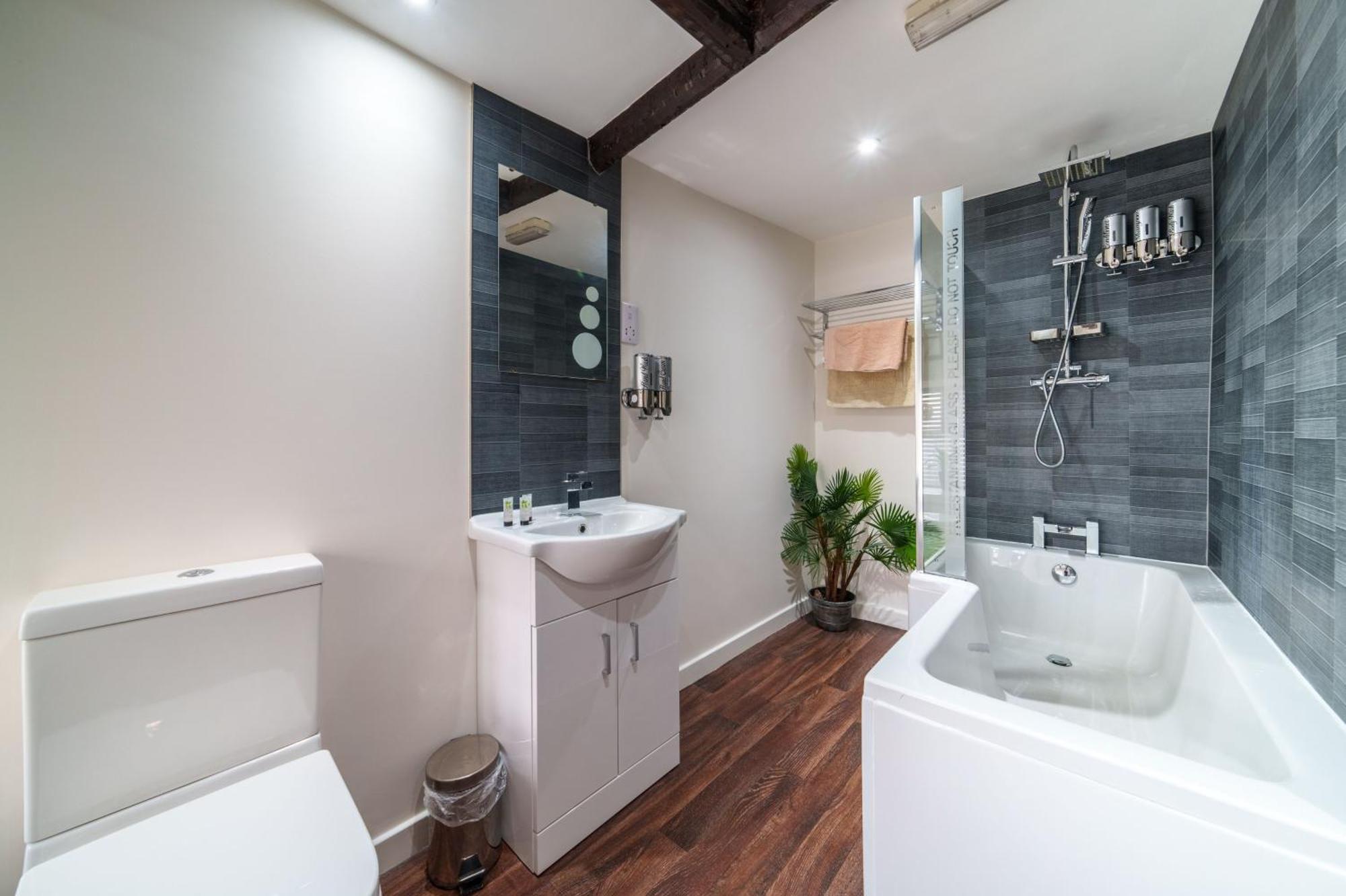 Library View Apartment เคนดัล ภายนอก รูปภาพ